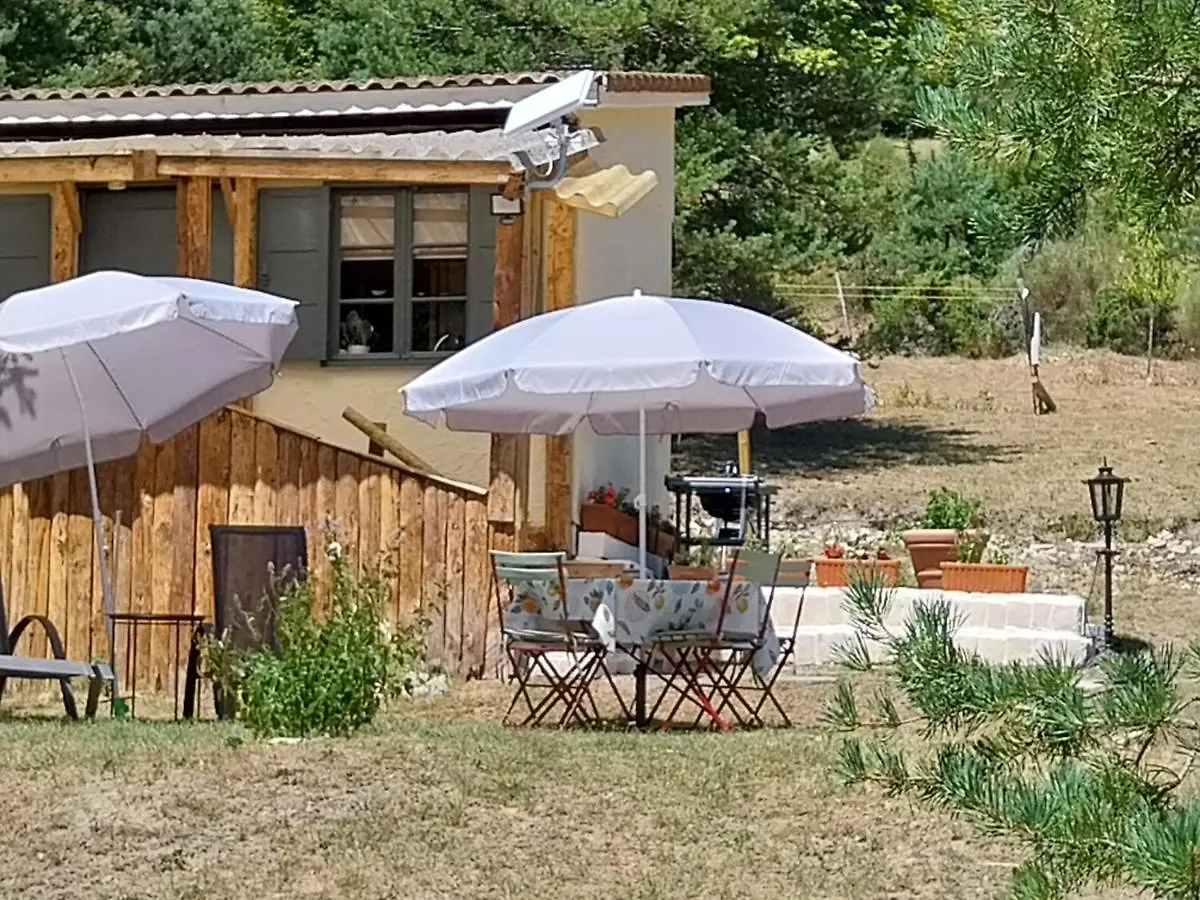 Petit Studio Dans La Prairie Saint-Auban  France